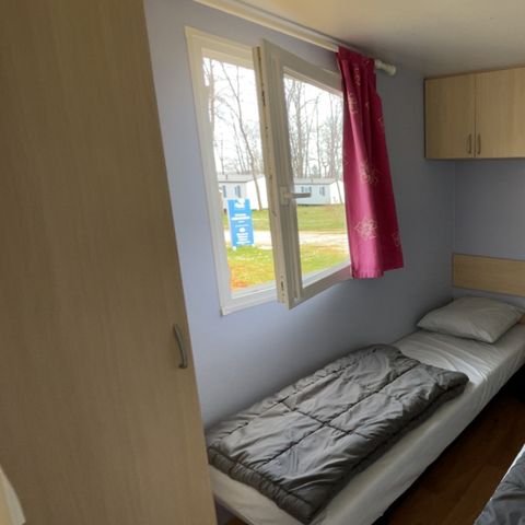 Mobile home 6 persons - Mobilhome Confort 33,5 m² 3 bedrooms + semi-covered terrace + Air conditioning