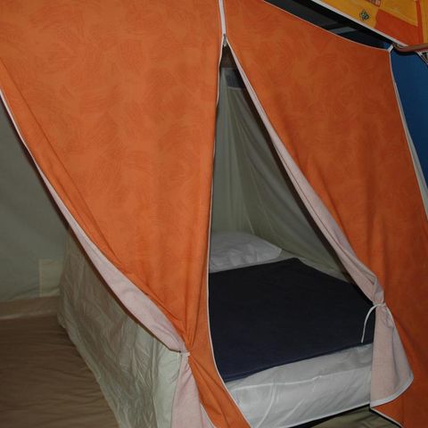 TENT 5 people - Fully-equipped tent 29m² - 3 bedrooms (no sanitary facilities)