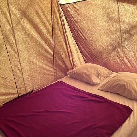 TENTE 5 personnes - Tente toute équipée 29m² - 3 chambres (sans sanitaires)