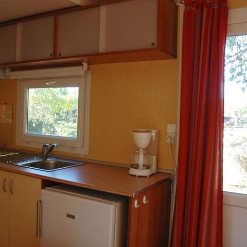 Mobilheim 4 personen - 4 - 33m² mit überdachter Terrasse / 2 Schlafzimmer