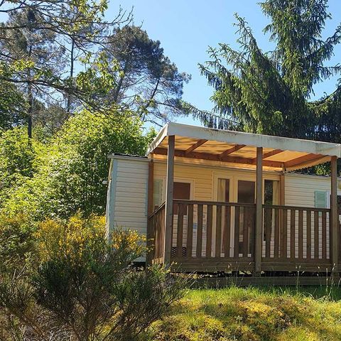 Mobilheim 5 Personen - M8 - 35m² mit überdachter Terrasse / 2 Schlafzimmer