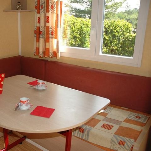 BUNGALOW 4 personnes - Mobil-home bois - 26m² avec terrasse couverte / 2 chambres