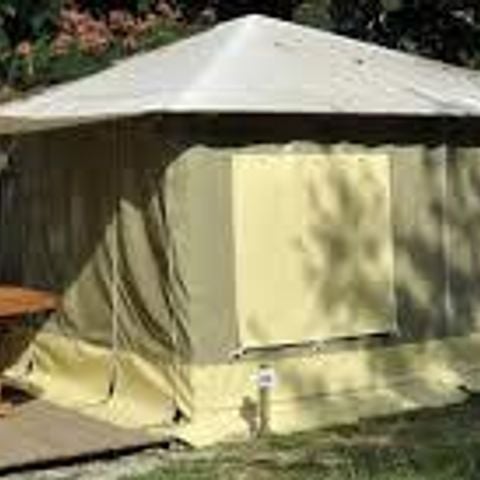 Bungalow toilé 4 personnes