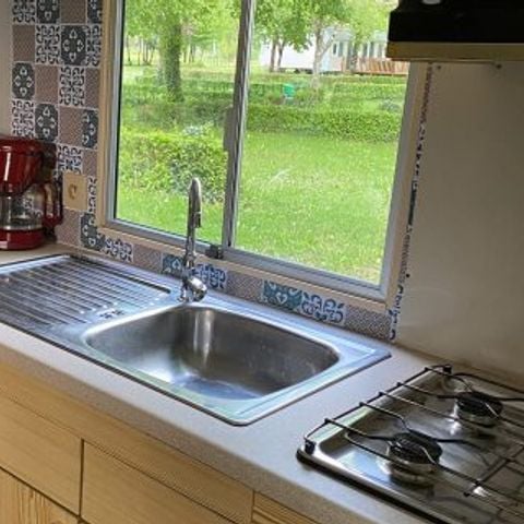 BUNGALOW 4 personnes - SANS SANITAIRE