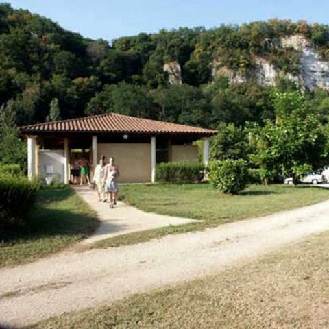 Kampeerplaats - Kampeerplaats + camper 2 personen