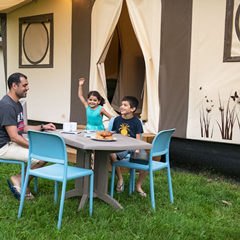 Tienda de lona y madera 4 personas - 2 habitaciones para 4 personas con baño privado
