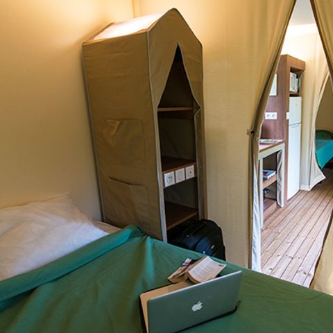 CANVAS AND WOOD TENT 4 people - 2 rooms for 4 persons with private bathroom