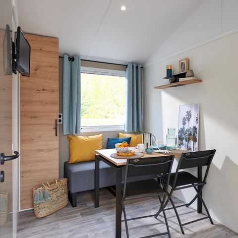 Stacaravan 4 personen - Bikini - 2 slaapkamers - 23 m2 (+semi-overdekt terras 11 m2) voor 4 personen