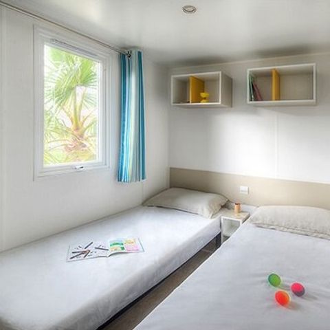 STACARAVAN 4 personen - Mobile-home | Ultimate | 2 slaapkamers | 4 pers | Single terras | 2 badkamers | Airconditioning | TV