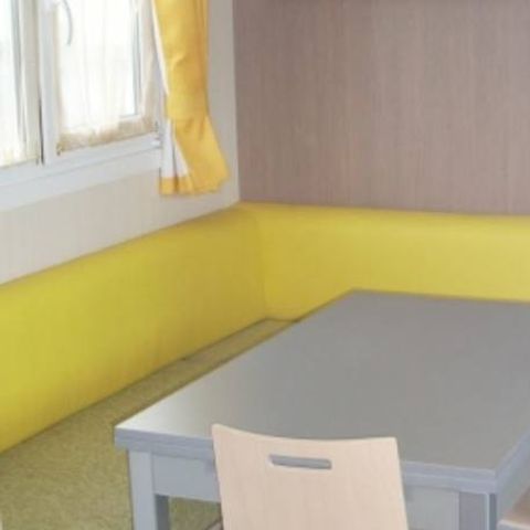 STACARAVAN 4 personen - Hergo standaard 31 m² (2 slaapkamers - 4 slaapplaatsen) 2 badkamers + 2 toiletten