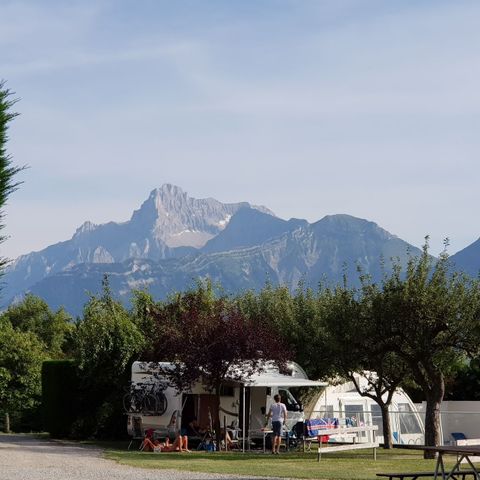 Kampeerplaats - Natuur arrangement (tent, caravan of camper / 1 auto)