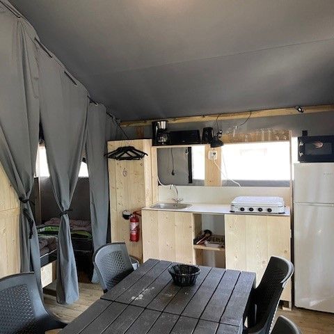 TENDA IN TELA E LEGNO 6 persone - Lodgetent, tipo LG+ giorno di cambio sabato