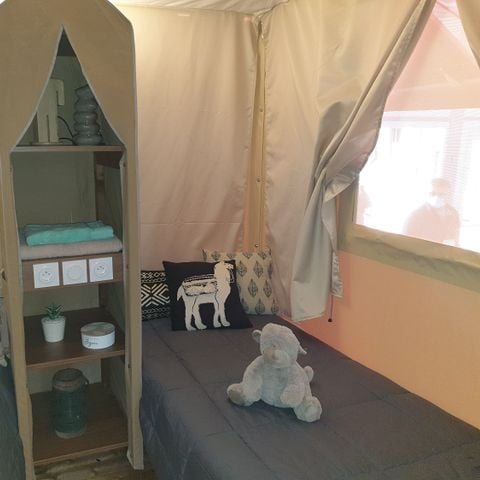 Tent 4 personen - JUNGLE Standard-tent 20 m² (2 kamers, 4 personen) zonder sanitair, 2/4 personen