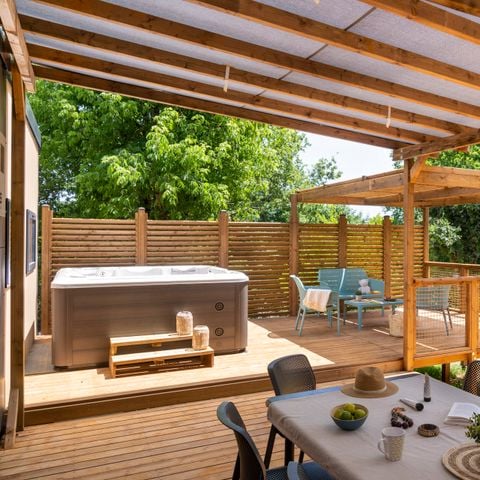 MOBILHOME 6 personnes - EXCLUSIF 3 chambres  Jacuzzi avec suite parentale