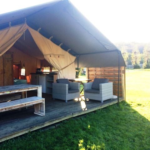 Tente en toile et en bois 4 personnes - Tente Safari 35m²
