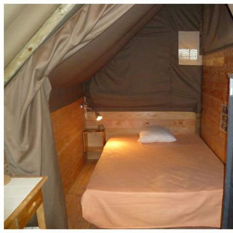 Canvas and wooden tent 4 persons - The Roofed Hut