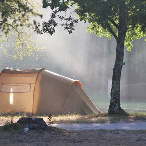 Kampeerplaats - Kaal veld