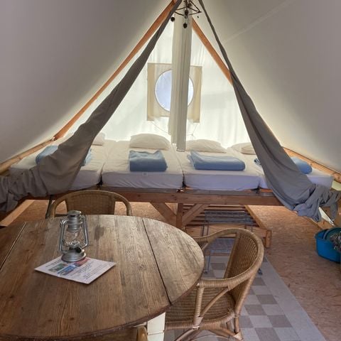 Zelt 4 Personen - Trapper ausgestattet