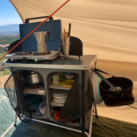 Zelt 4 Personen - Ausgestattetes Tipi