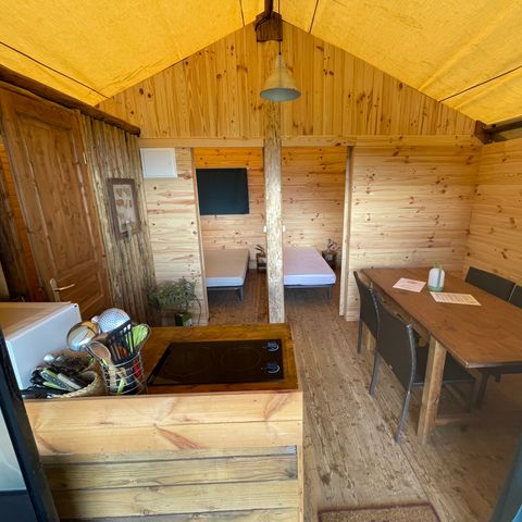 Tente en toile et en bois 4 personnes - Lodge équipée