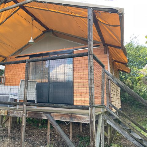 Tente en toile et en bois 4 personnes - Lodge équipée