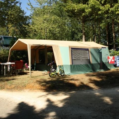 Kampeerplaats - Op een grasveld (tent of caravan)