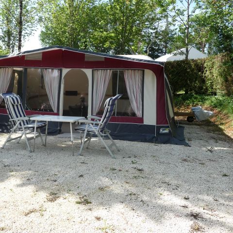 Kampeerplaats - Gestabiliseerde standplaats (caravan of camper)