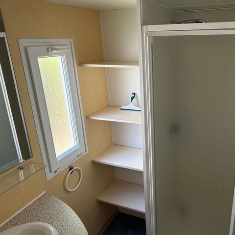 Mobilheim 5 personen - Mobilheim LOUISIANE : 2 Schlafzimmer - Überdachte Terrasse - 4 Betten + 1 Einzelbett - Großer Kühlschrank 4/5 Pers.
