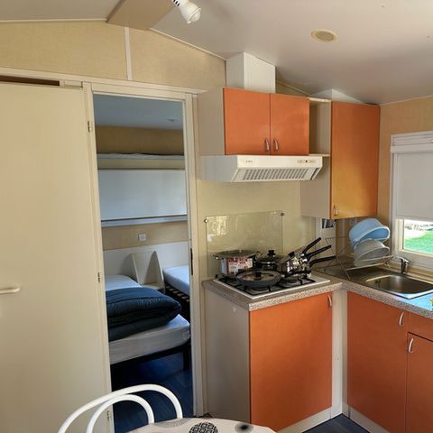 BUNGALOW 5 personnes - Mobil-Home LOUISIANE : 2 Chambres - Terrasse Couverte - 4 ads + 1enft - Grand réfrigérateur 4/5 pers