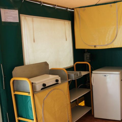 BUNGALOW TOILÉ 4 personnes - sans sanitaires