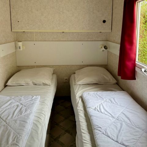 MOBILE HOME 4 people - 2 BEDROOM MOBILE HOME LAKE VIEW