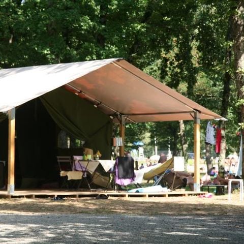 Tenda 5 persone - Freeflower Confort 37m² (2 camere da letto) con terrazza coperta di 13m² (senza servizi igienici)