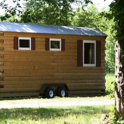 Accommodation 4 persons - Roulotte Standard 20m² (1 bedroom) without sanitary facilities