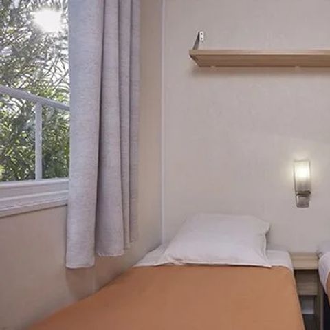 Stacaravan 6 personen - Mobile-home | Premium Azure | 3 slaapkamers | 6 pers. | Verhoogd terras | Airconditioning | TV