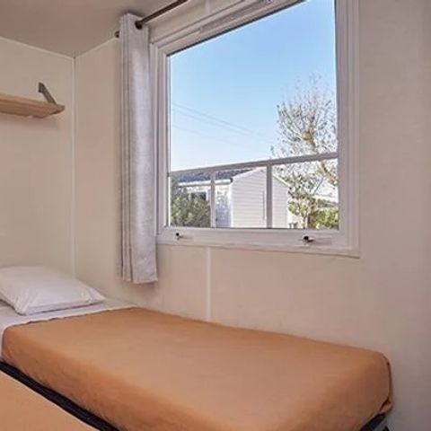 Stacaravan 6 personen - Mobile-home | Premium Azure | 3 slaapkamers | 6 pers. | Verhoogd terras | Airconditioning | TV
