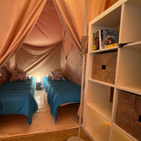 Safarizelt 4 personen - LODGE VIVARAIS am Flussufer (ohne Sanitäranlagen)