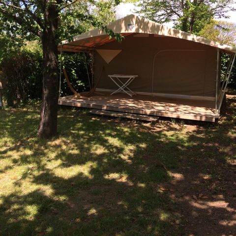 ALOJAMIENTO INUSUAL 4 personas - LODGE Canadá (sin instalaciones sanitarias)