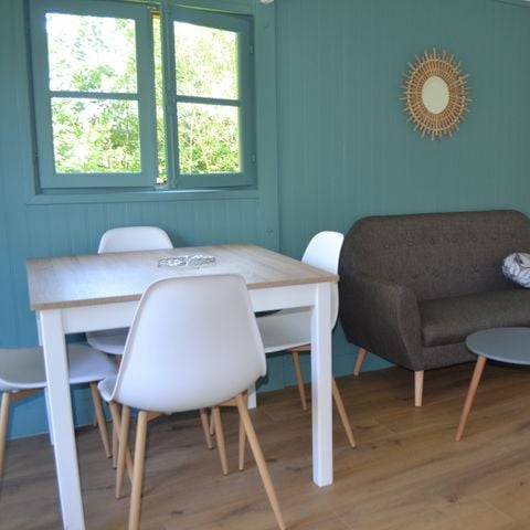 UNIEKE ACCOMMODATIE 4 personen - Chalet op palen - 2 slaapkamers - Rivierkant