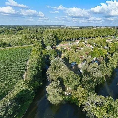 Flower Camping La Dordogne Verte - Camping Dordogne - Image N°2