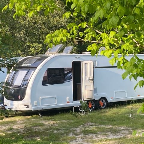 EMPLACEMENT - Emplacement 2 personnes + 1 voiture
