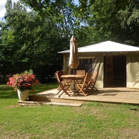 BUNGALOW TOILÉ 4 personnes - sans sanitaires