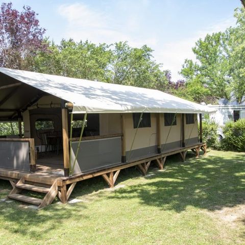 CANVAS AND WOOD TENT 6 people - Lodge Kenya Vintage Confort 46m² - 2 bedrooms + covered terrace 4/5 pers