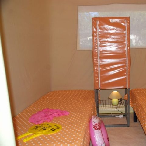 Glampingtent 6 personen - Ingerichte TENT 20m² 2 slaapkamers (zonder sanitair) 5 personen
