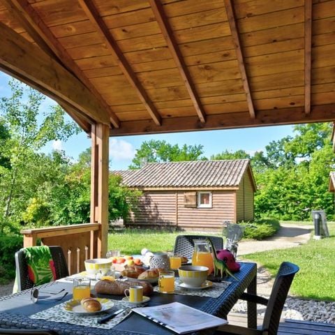 CHALET 5 people - Chalet Premium 35m² 2 bedrooms + covered terrace + air conditioning + TV + LV 5 pers