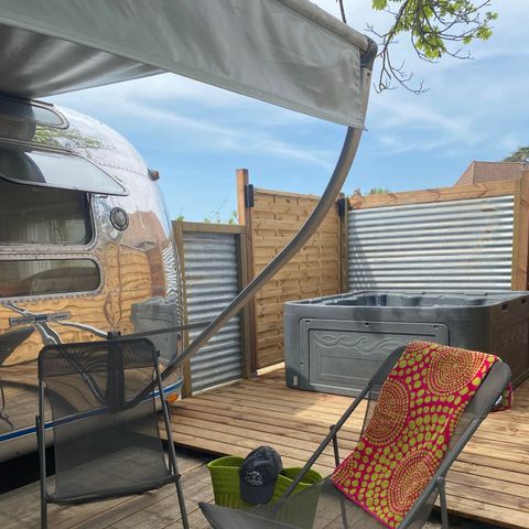 Caravan 2 personen - Amerikaanse Airstream caravan met privé spa op overdekt terras voor 2 personen