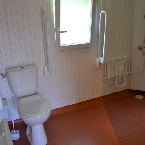 Chalet 4 Personen - Chalet PMR Confort 35m² 2 Zimmer + überdachte Terrasse + TV + Klimaanlage 4 Pers.