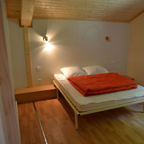Chalet 4 personen - Chalet PMR Confort 35m² 2 kamers + overdekt terras + TV + airconditioning 4 personen