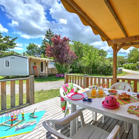 BUNGALOW 4 personnes - Mobil-home Confort 27m² 2 chambres + terrasse couverte + climatisation + TV 4 pers