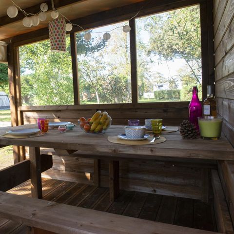 Pitch - Premium Freecamp Guinguette + Private Spa package 1/6 pers