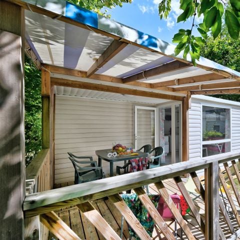 BUNGALOW 4 personnes -  Mobil home Premium 27m² (2 chambres) + terrasse couverte +Lave vaisselle + TV + Climatisation 4 pers